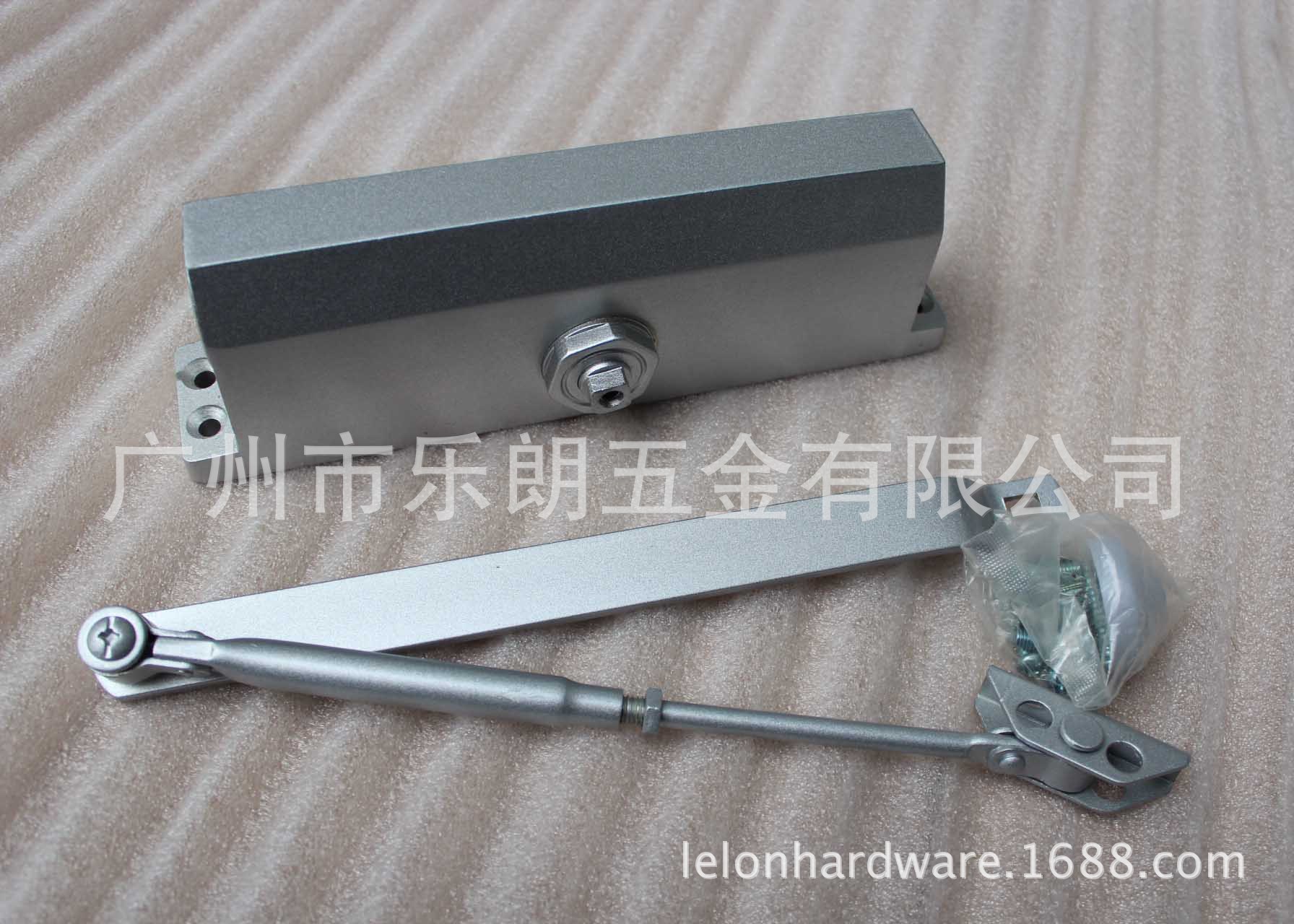 樂(lè)朗五金RDC-05 重型方背閉門器